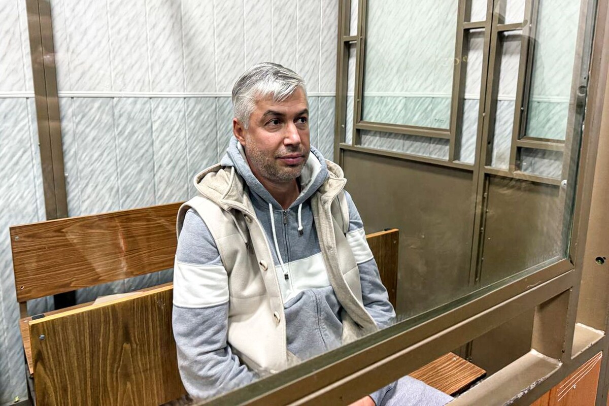   Бывший глава администрации Ростова-на-Дону Алексей Логвиненко, подозреваемый в превышении должностных полномочий, во время заседания в Ленинском районном суде / Источник: © Эрик Романенко/ТАСС