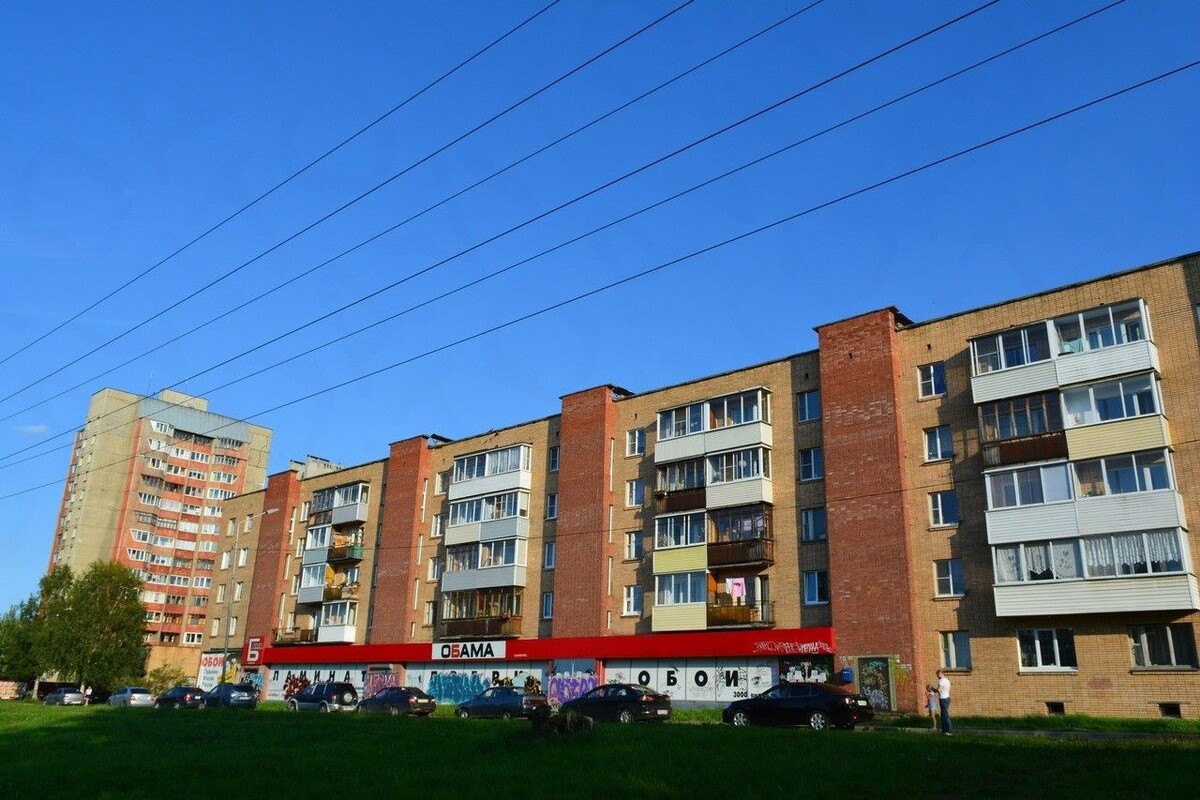    В Петрозаводске перестраивают бывший магазин «Обама» на Ла-Рошель© Столица на Онего