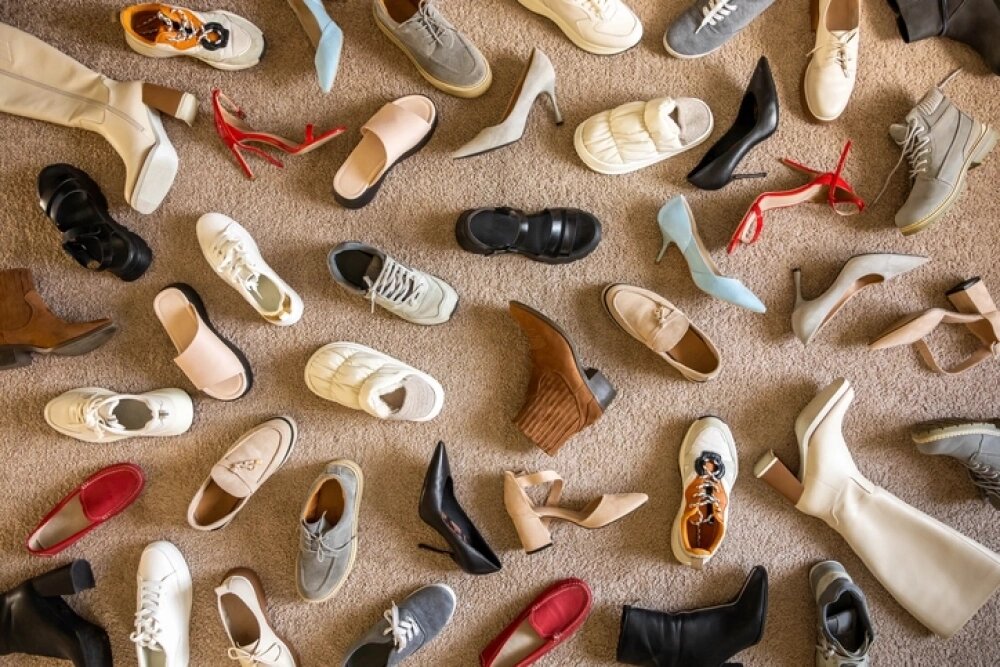    Согласно соннику Миллера, новая обувь — символ успеха в бизнесе, и ещё одним значением является ознаменование наступления счастливой полосы. Фото: istockphoto.com