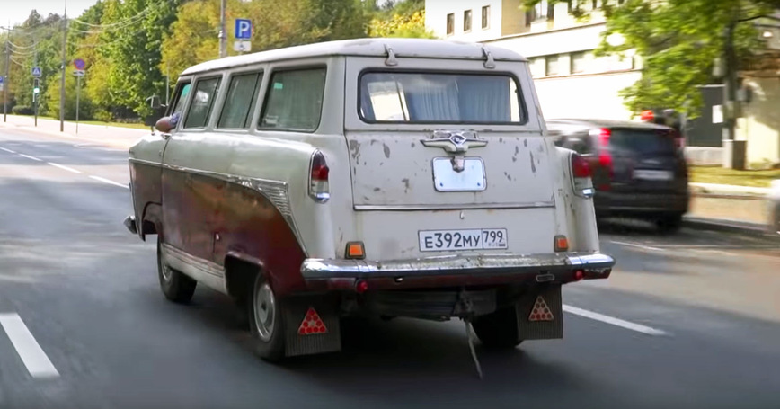 РАФ-21 сзади. Источник фото: Pinterest.ru