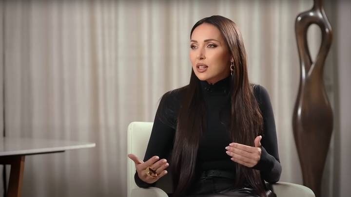 После расставания она расцвела