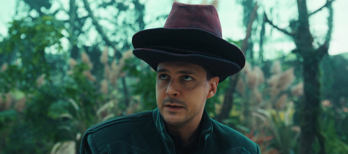    Милош Бикович в фильме «Алиса в Стране Чудес»