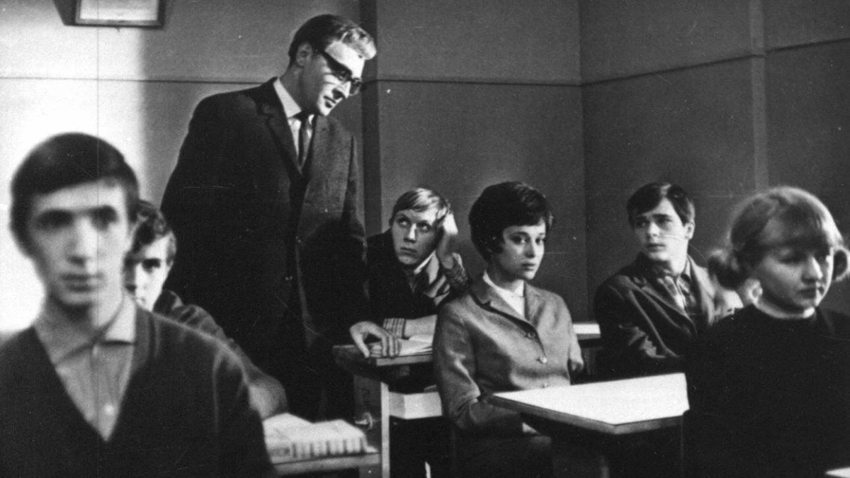 Кадр из фильма «Доживем до понедельника»