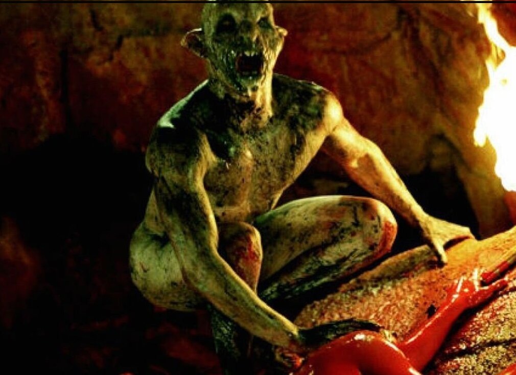 Ребята! Жратва приехала, разбирайте.