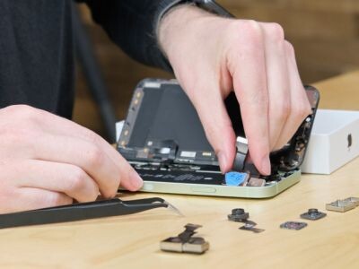    Apple начала продажи запчастей для самостоятельного ремонта серии iPhone 17