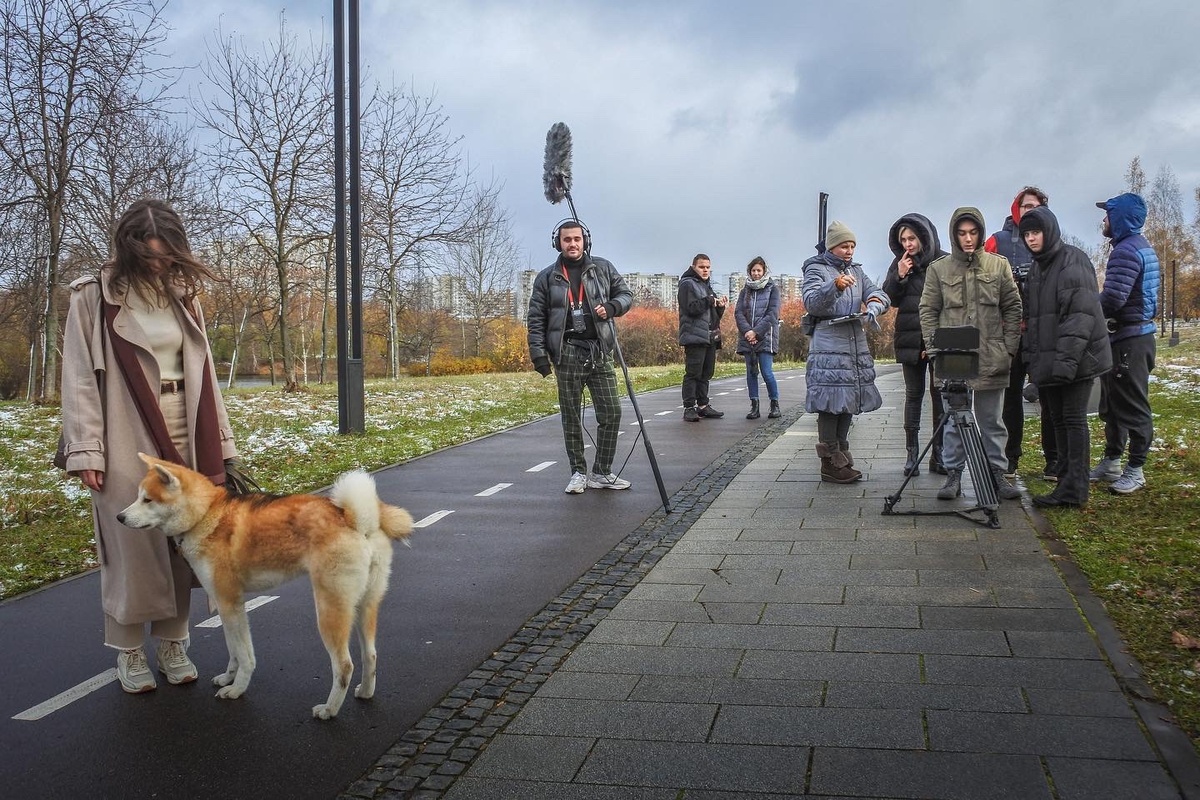 Меховой подросток Сара Коннор на своих первых съемках кино.