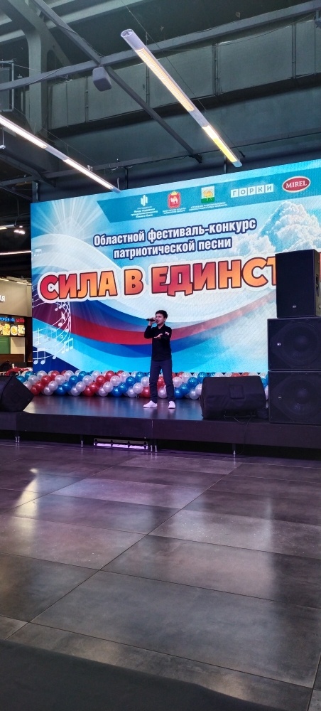 Фото автора. Захар Пузиков поддерживает патриотические ценности.