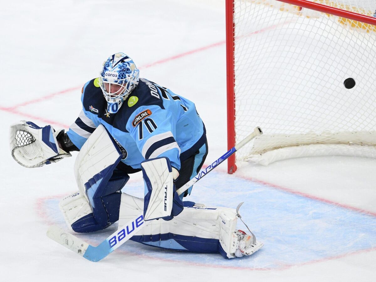    Хоккей. КХЛ. "Сибирь" (Новосибирск) – "Трактор" (Челябинск)© РИА Новости / Александр Кряжев