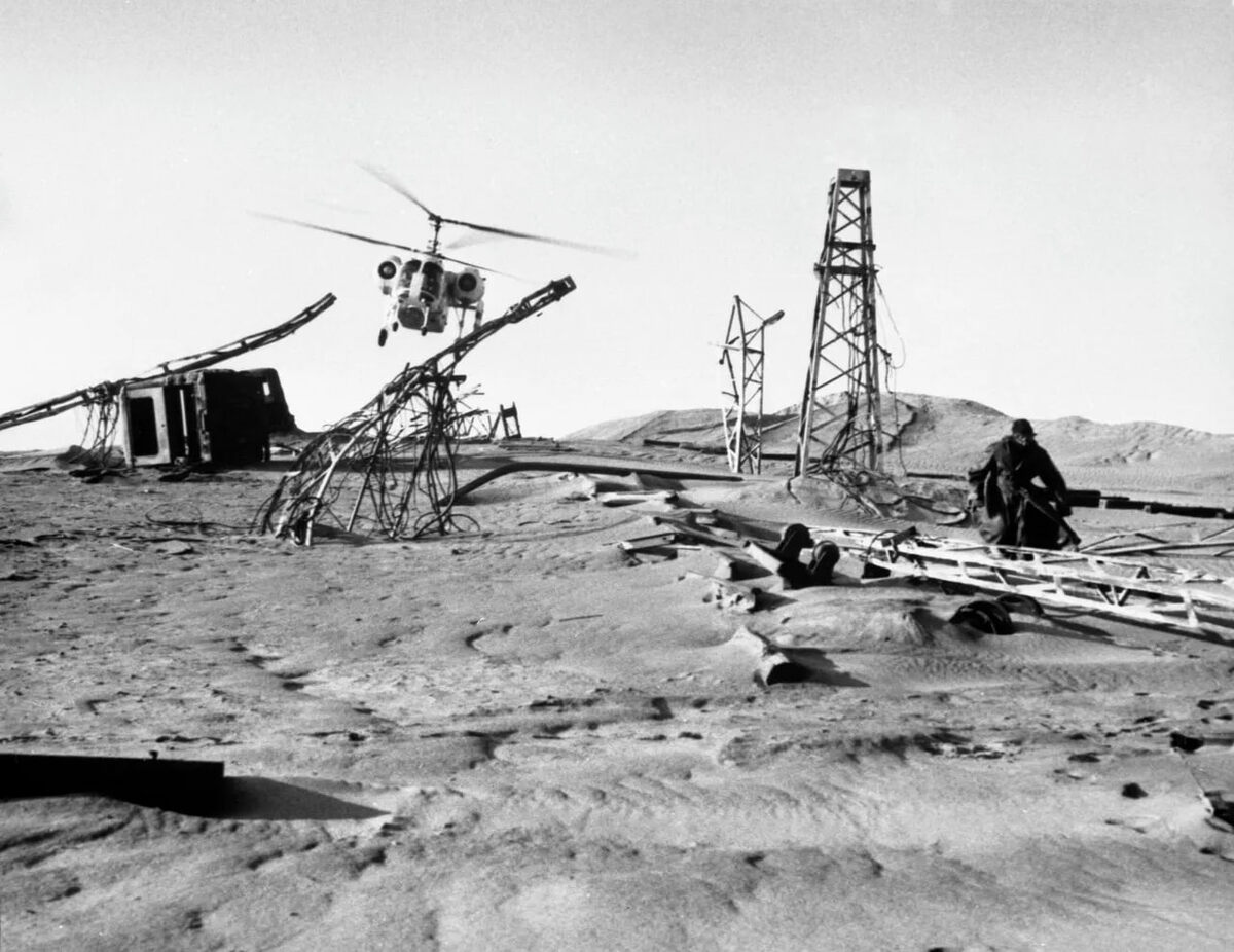    Фото: кадр из фильма Константина Лопушанского "Письма мертвого человека", источник: ria.ru