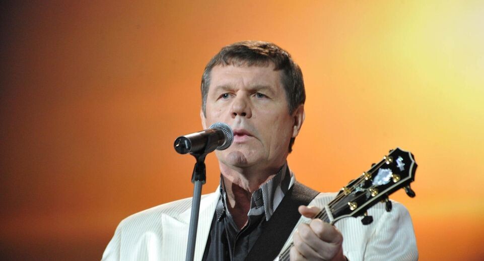 Сидел в тюрьме, скандалил с Пугачевой и променял сцену на бизнес. Как живет пропавший с ТВ шансонье Александр Новиков