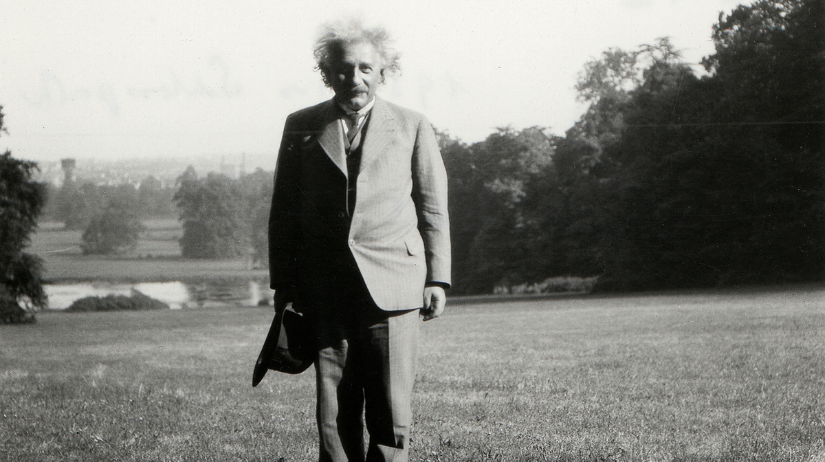 Разумные люди могут изучать законы мира, в силу их неизменности