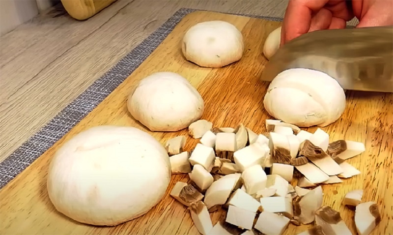 Ужин из картофеля и грибов: насыщенный вкус без мяса