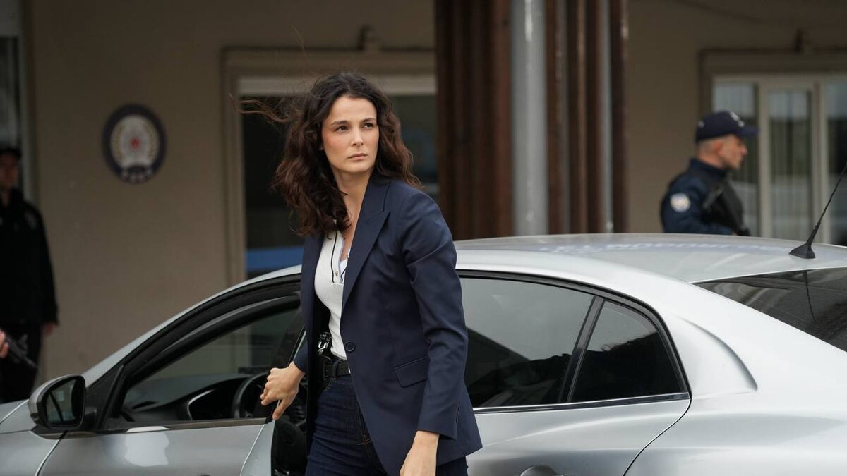 Стоп кадр из сериала «Мечта Эшрефа»