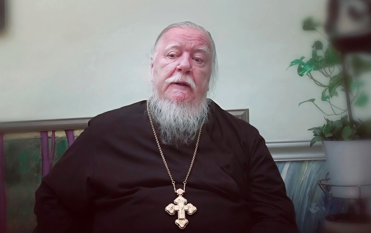 Димитрий Смирнов (07.03.1951 — 21.10.2020 гг.) — протоиерей, церковный и общественный деятель.