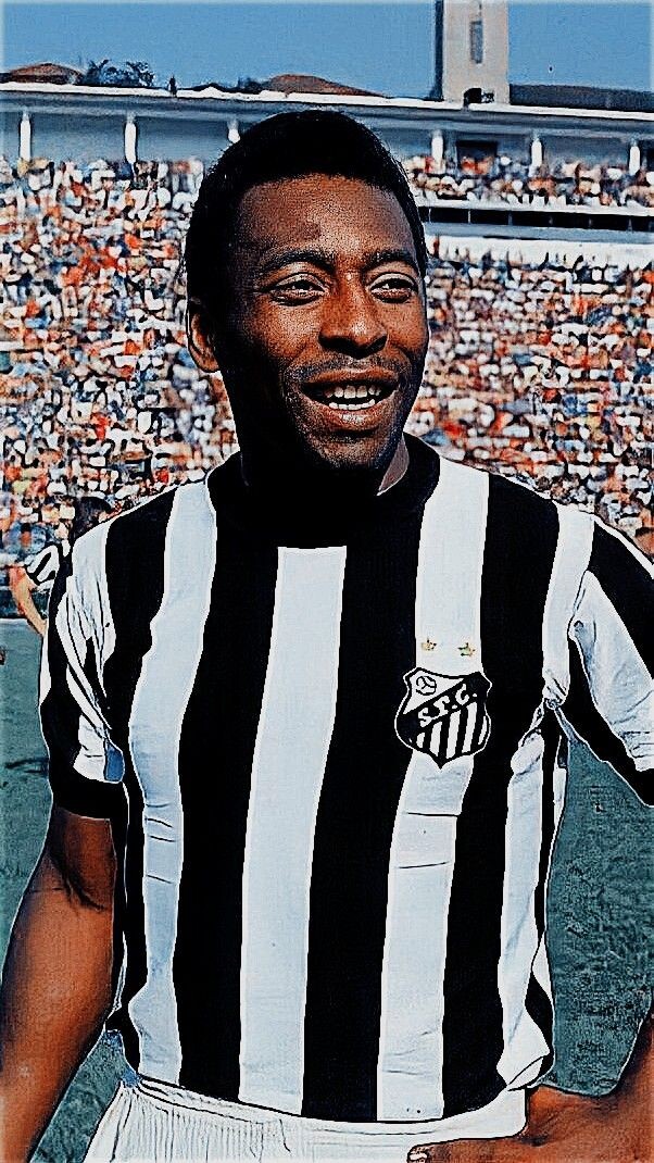 Пеле в Сантосе.Выступал за клуб с 1956 по 1974 годы