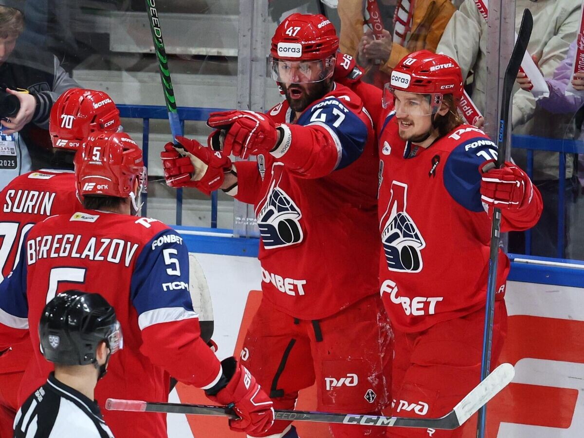    Хоккей. КХЛ. "Локомотив" (Ярославль) - "Салават Юлаев" (Уфа)© РИА Новости / Ярослав Неелов