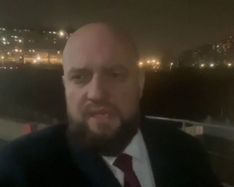     Мэр Курска лично осмотрел состояние тротуара на улице Надежды Плевицкой