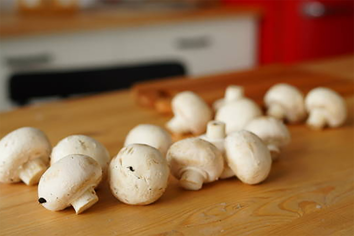    Кулинарный блогер поделилась рецептом маринованных шампиньонов