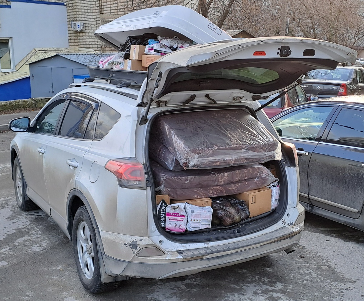 А тебя с нами не было! Как не было? А кто вам на баяне играл? 