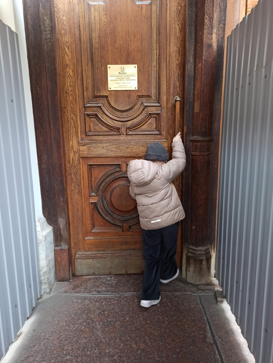 Ещё не знаем, что нас ждёт внутри