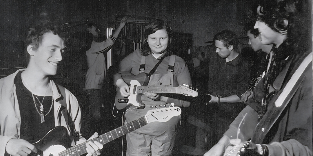 Звукорежиссёр "КИНО": как сейчас живёт Алексей Вишня, благодаря которому альбом "Группа крови" разошёлся по всему СССР