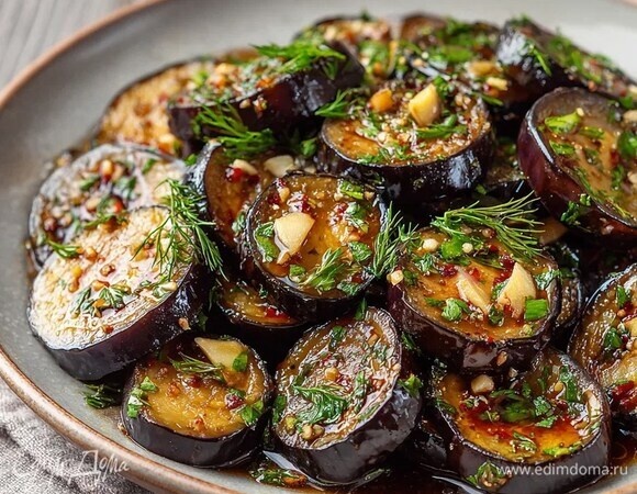 Маринованные баклажаны с чесноком и зеленью