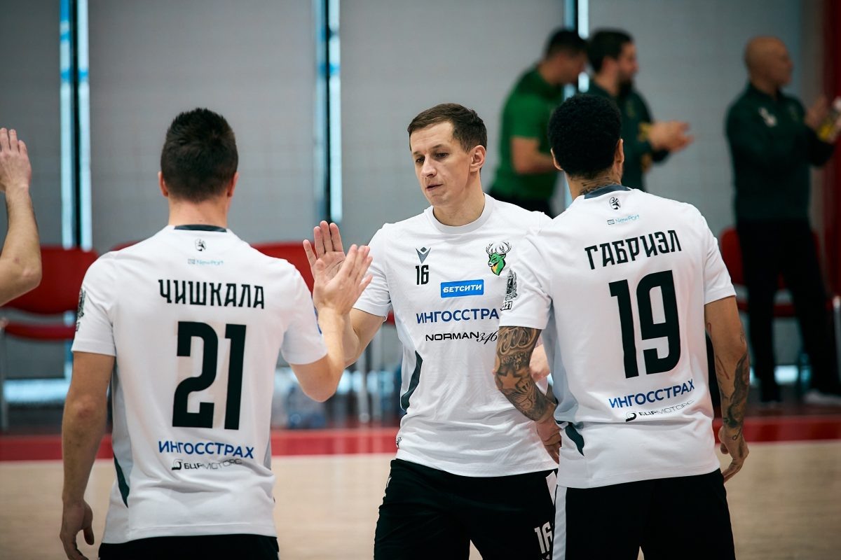    Достаточно важную победу в городе на Неве добыли торпедовцы