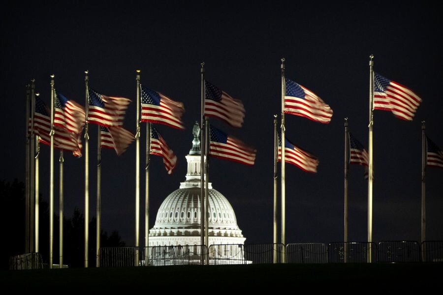     / Источник: © Mark Schiefelbein/AP/TASS