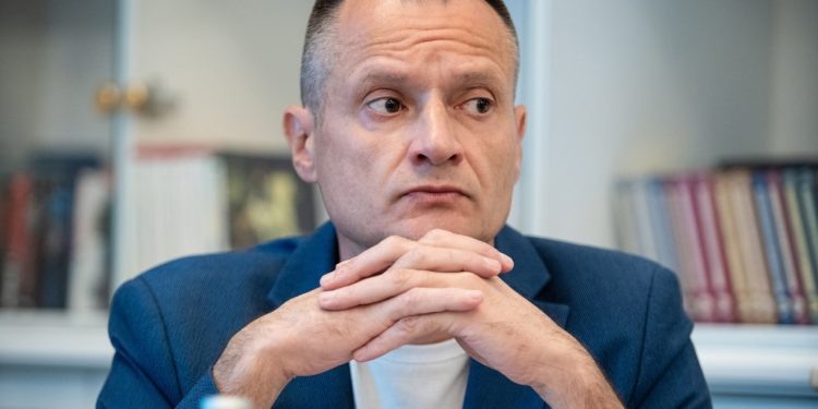    личный архив В. Жукова