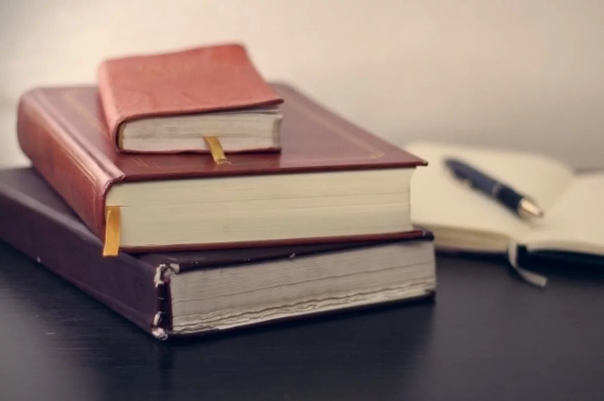    Библиотеки Калининграда получат уникальные книги о правителях России