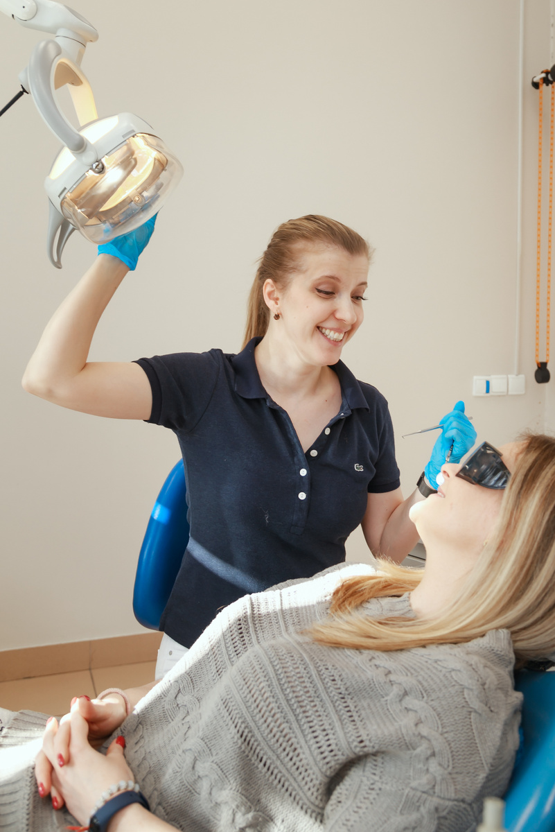 Фотография взята с сайта стоматологии Дмитрович Фэмили https://www.dmitrovich.ru/