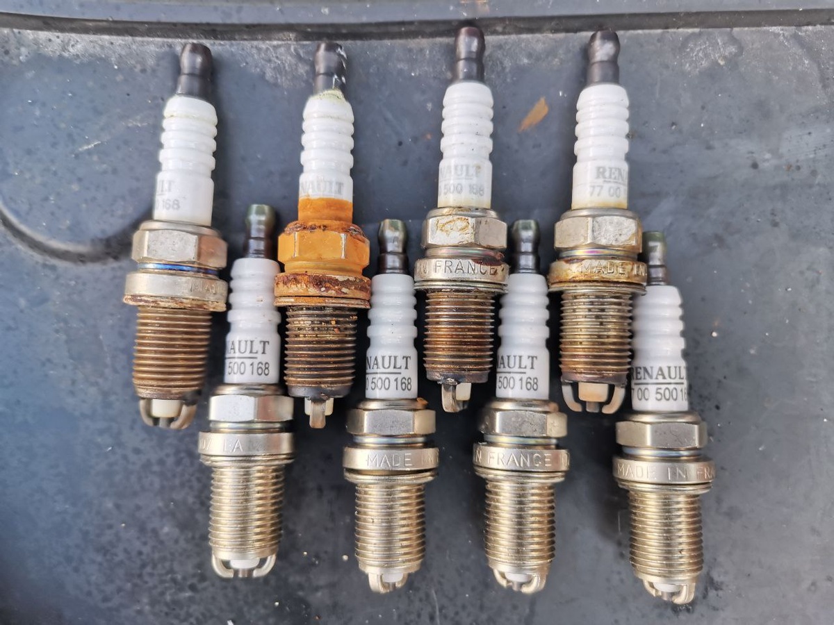 Истинная причина рывков на малых оборотах была не в самих свечах, их плановая замена и так подходила по пробегу