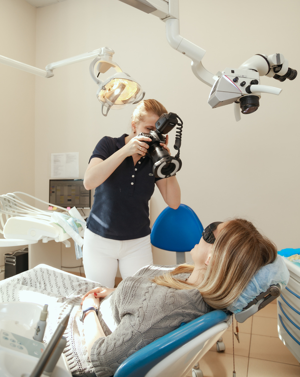 Фотография взята с сайта стоматологии Дмитрович Фэмили https://www.dmitrovich.ru/