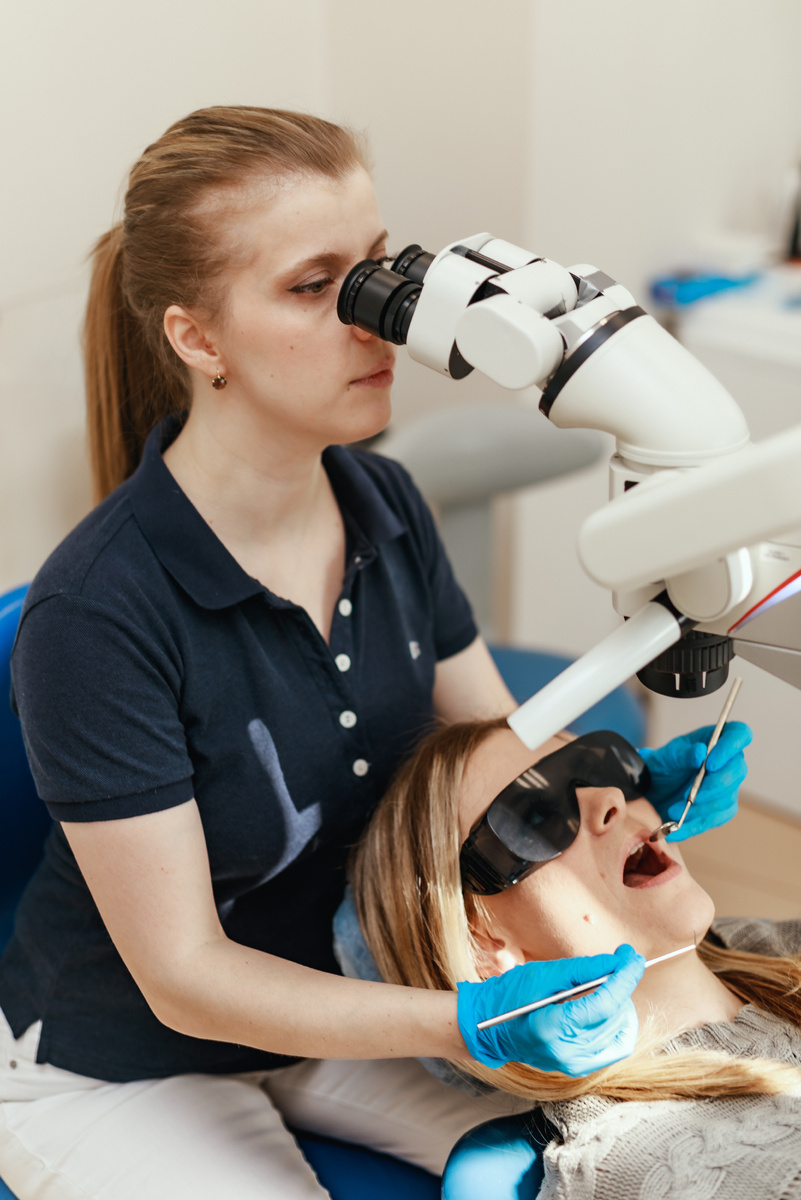 Фотография взята с сайта стоматологии Дмитрович Фэмили https://www.dmitrovich.ru/