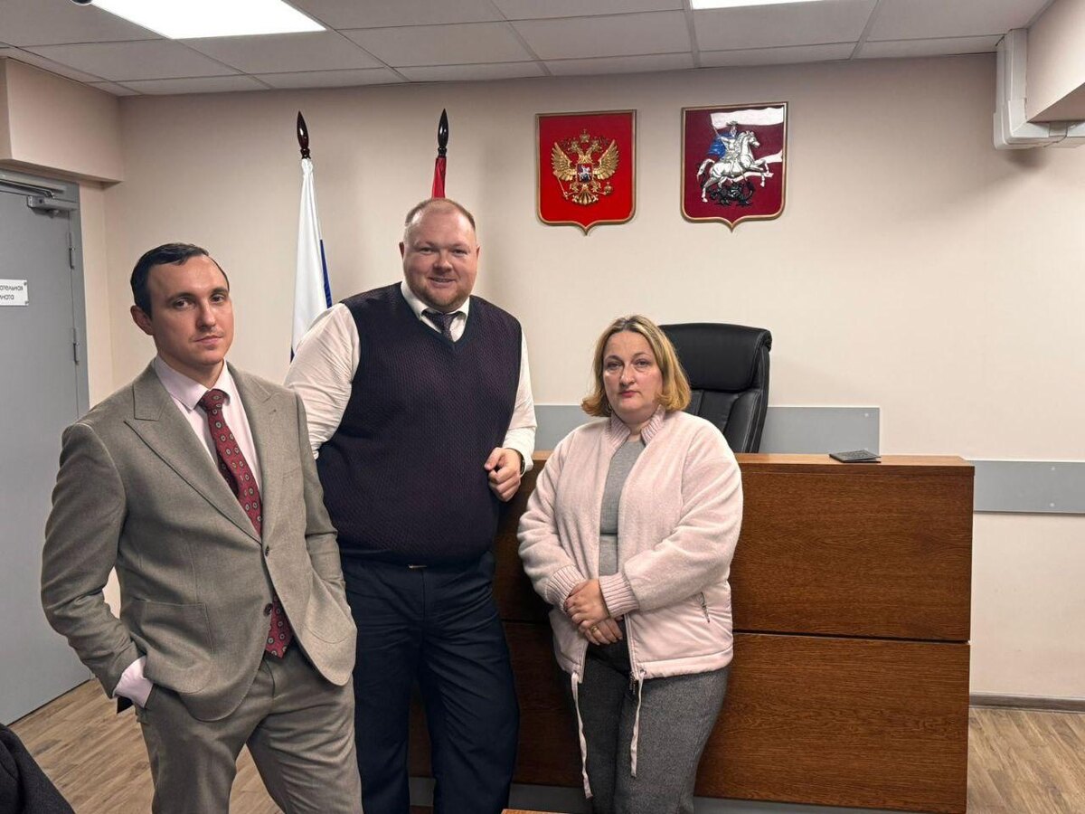                    Адвокаты Захарычев А.А., Ященко Т.В. и Митлина Е.О.