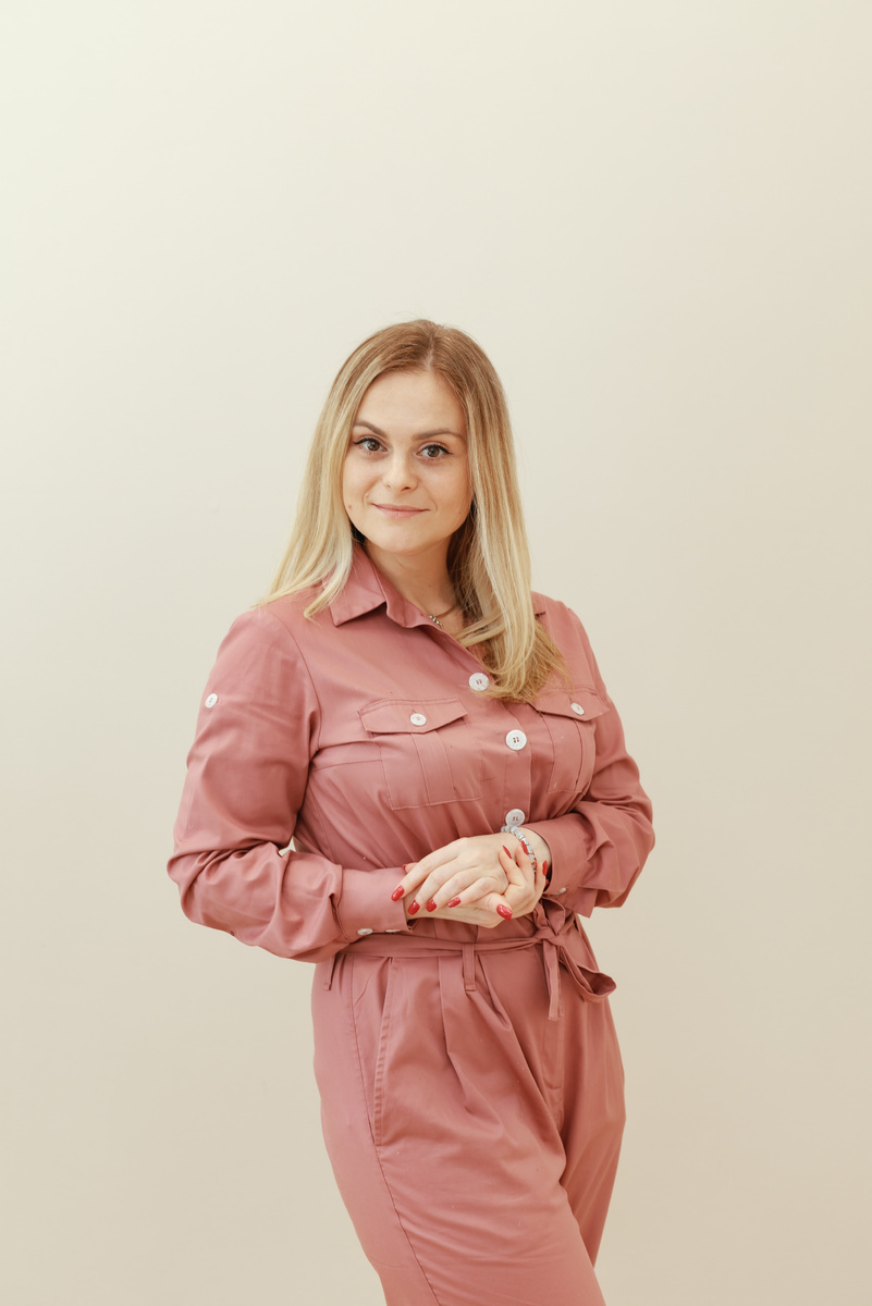 Фотография взята с сайта стоматологии Дмитрович Фэмили https://www.dmitrovich.ru/