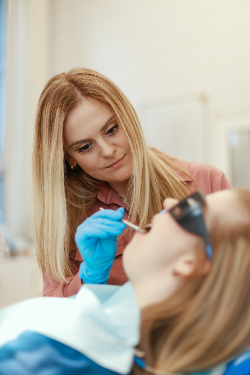 Фотография взята с сайта стоматологии Дмитрович Фэмили https://www.dmitrovich.ru/