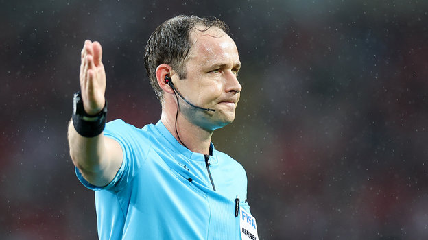 Судья Виталий Мешков. Фото Дарья Исаева, «СЭ»