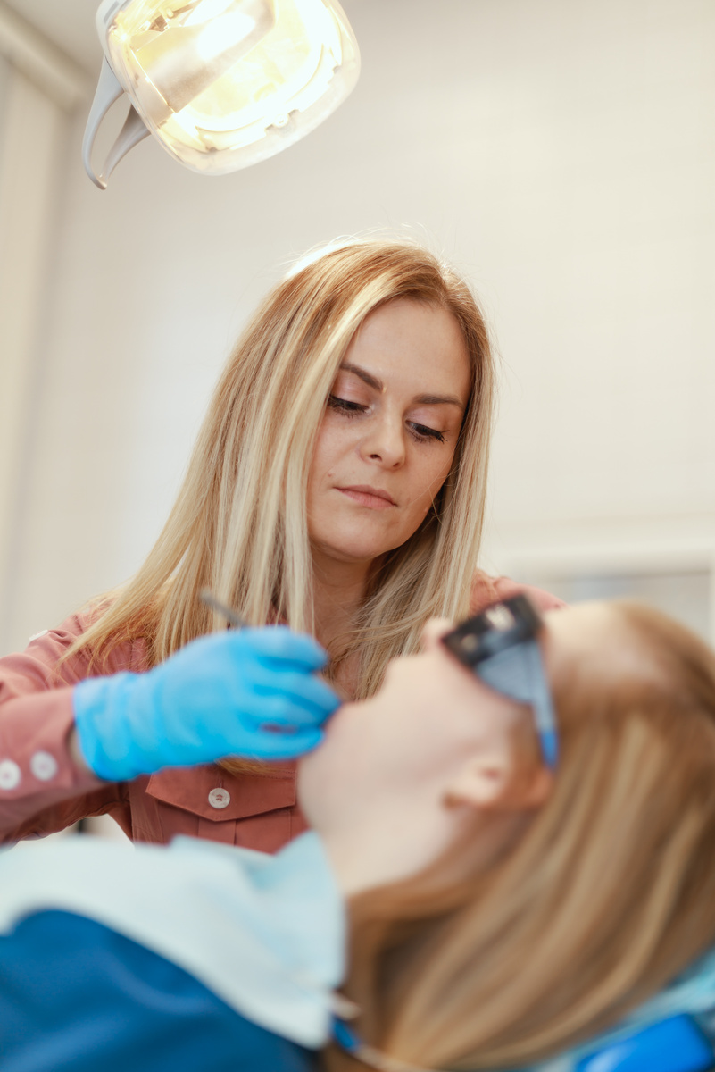 Фотография взята с сайта стоматологии Дмитрович Фэмили https://www.dmitrovich.ru/