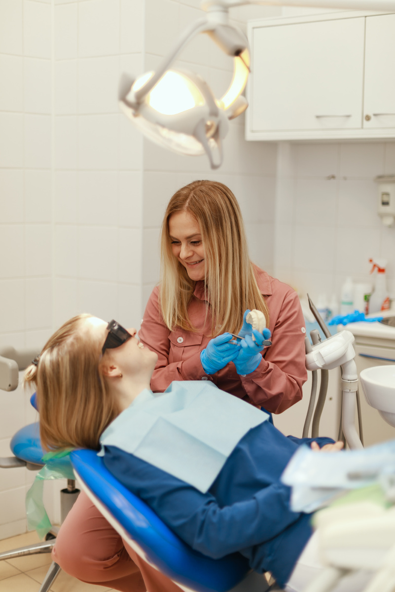 Фотография взята с сайта стоматологии Дмитрович Фэмили https://www.dmitrovich.ru/