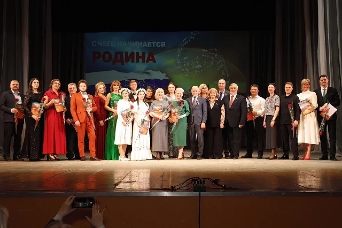    Уральский бизнес и музыка объединились в концерт «С чего начинается Родина»