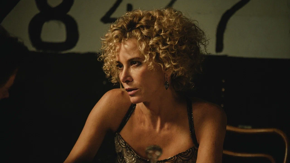 Интересно, кудряшки у героини - это природные волосы такие? Фото Яндекс.Картинки. 