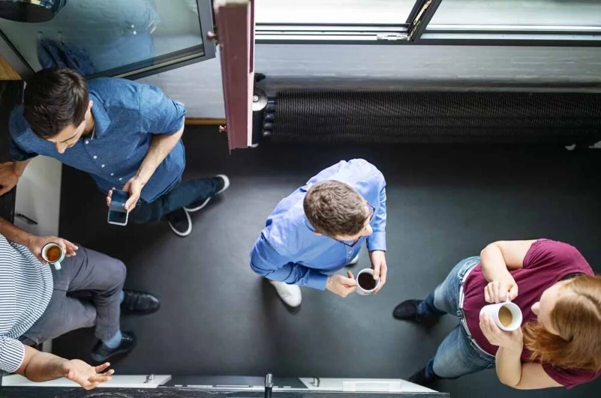    Тем, кто так работает годами, со временем «светят» инфаркты и инсульты. Это доказано в массе серьезных исследований.