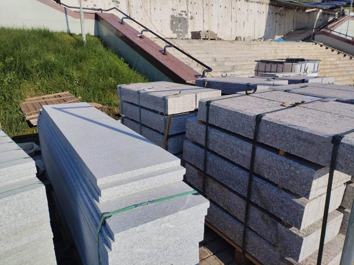 Начало ремонта эспланады набережной Ижевского пруда. Лето 2025 г.