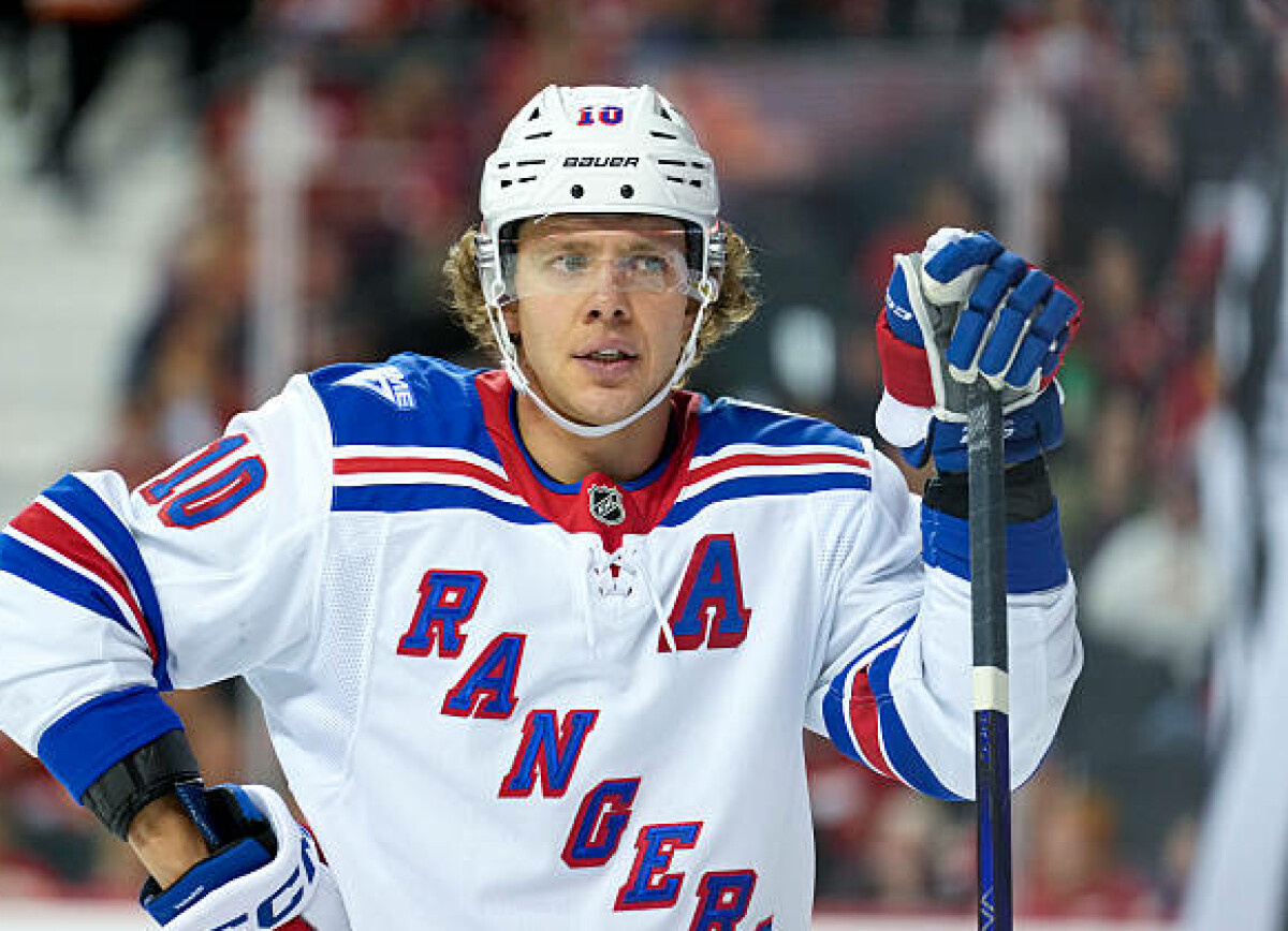     Инсайдер НХЛ рассказал о том, что может помешать Панарину продлить контракт с «Рейнджерс»