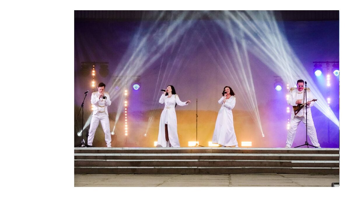 Турбо-фолк-шоу Ядрёна Матрёна. Предоставленное фото