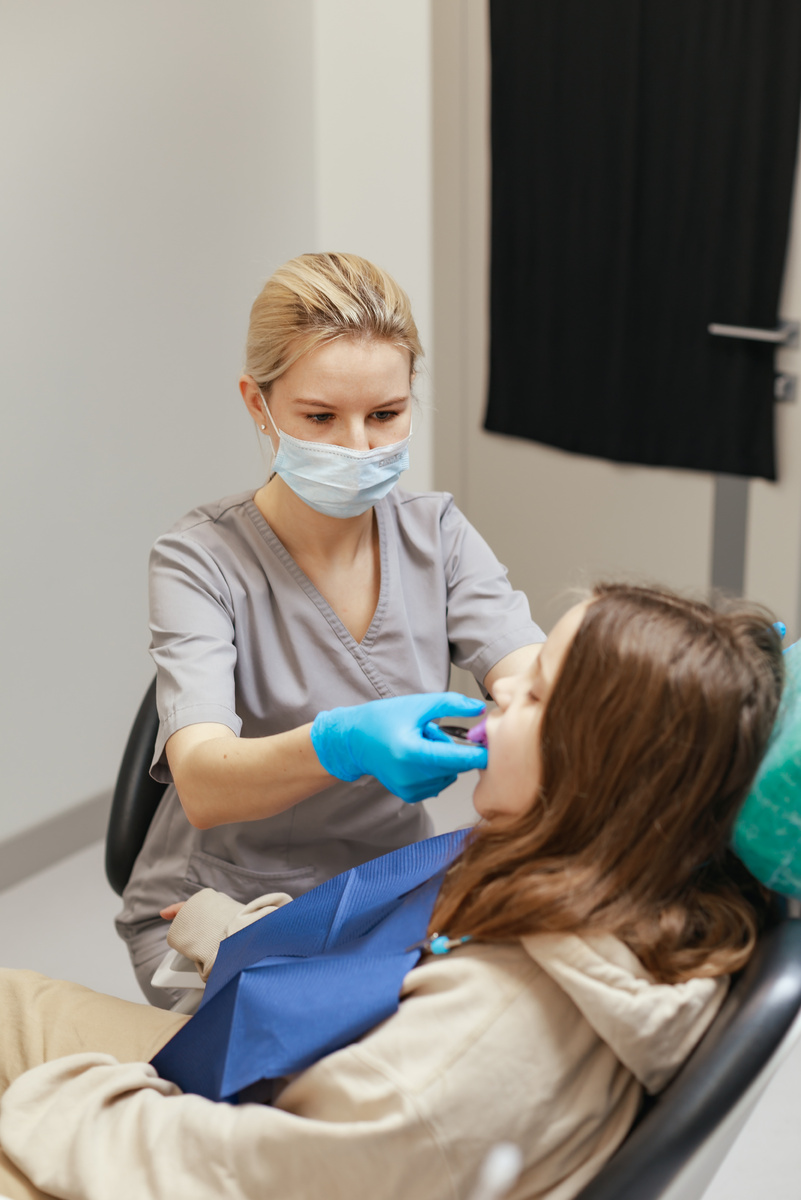 Фотография взята с сайта стоматологии Дмитрович Фэмили https://www.dmitrovich.ru/