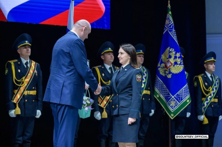    У судебных приставов Оренбуржья один из лучших показателей по взысканию алиментов Мария Чалкина