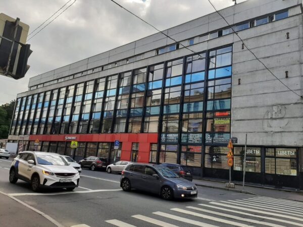 Здание Дома быта на Лермонтовском проспекте