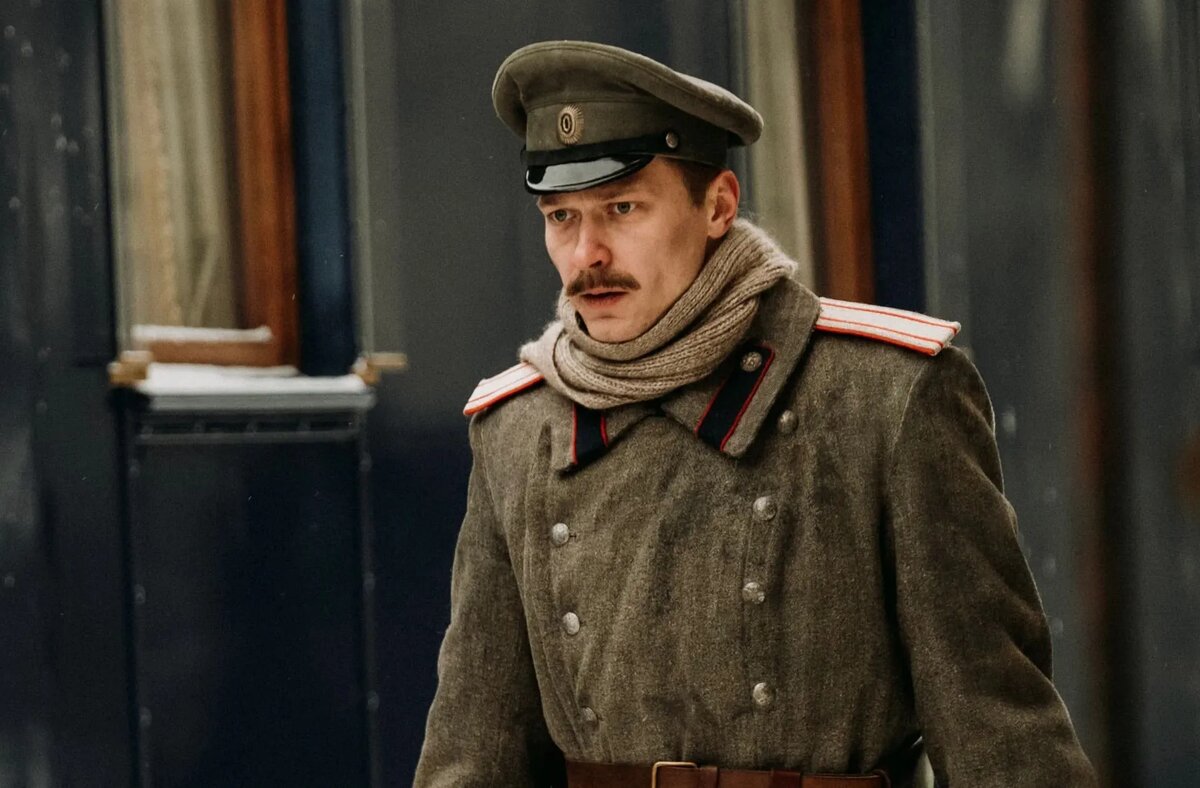 Фото: Кадр из сериала «Хроники русской революции» (2025) / Телеканал «Россия 1», Черно-белое кино